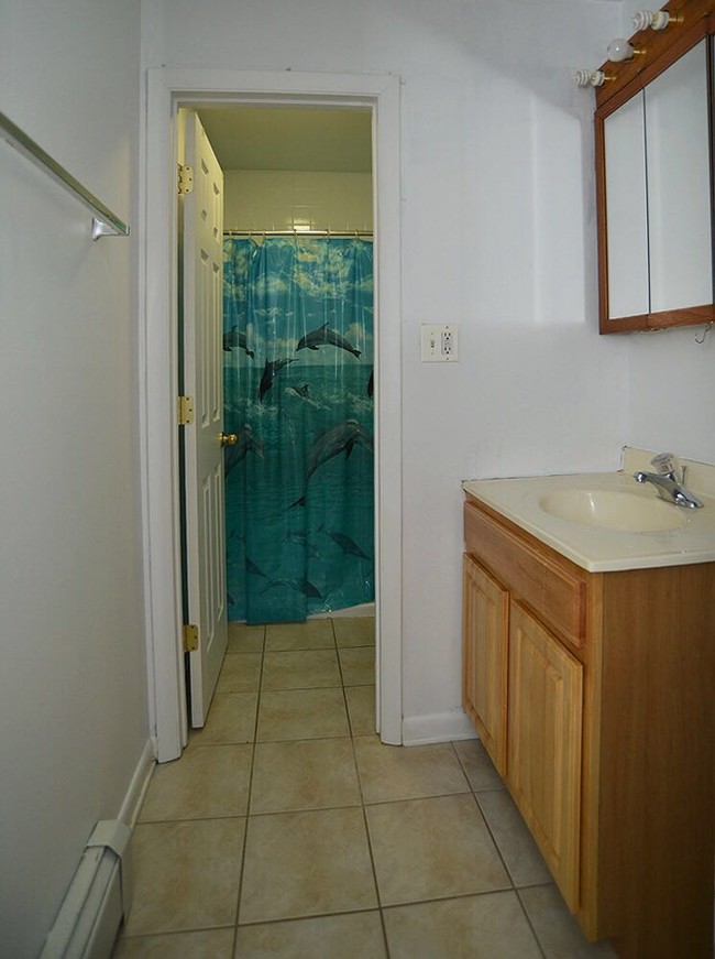 Foto del edificio - 655 Deepwoods Dr