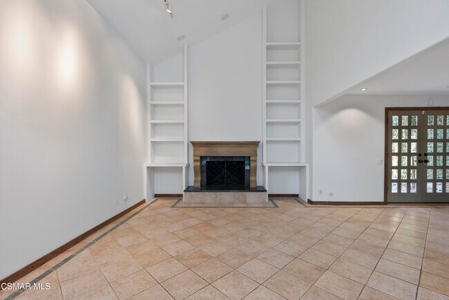 Building Photo - 4500 Beaconsfield Ct