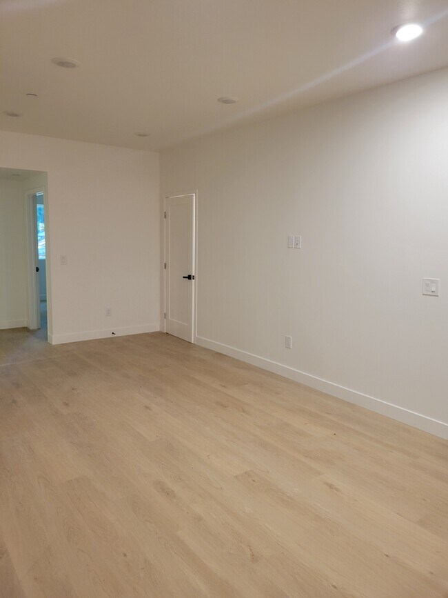 Foto del edificio - 2317 Olive Ave