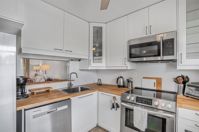 Foto del edificio - 3000 NW 48th Terrace