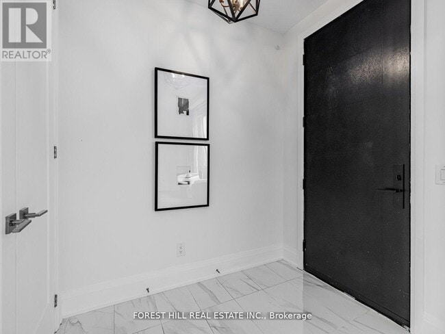 Building Photo - 35 Dervock Crescent