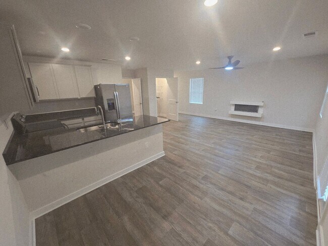 Foto del edificio - 3416 Stonewall Ct