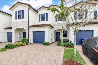 Building Photo - 23521 SW 129th Ave