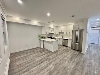 Building Photo - 1170 Rue Dalcourt
