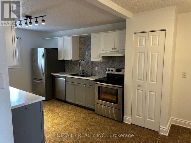 Building Photo - 733 St Isidore Rd