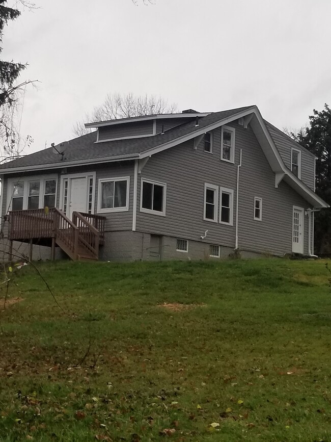Building Photo - 101 Lorish Rd