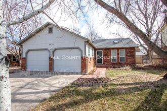 Building Photo - 2730 Hanover Dr