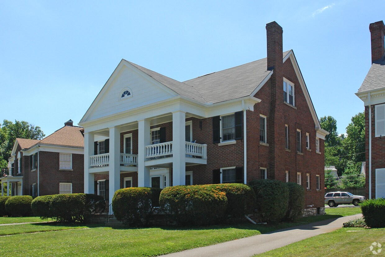 Foto del edificio - 150 Cochran Rd
