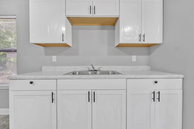 Building Photo - New Rental Opportunity in Memphis!