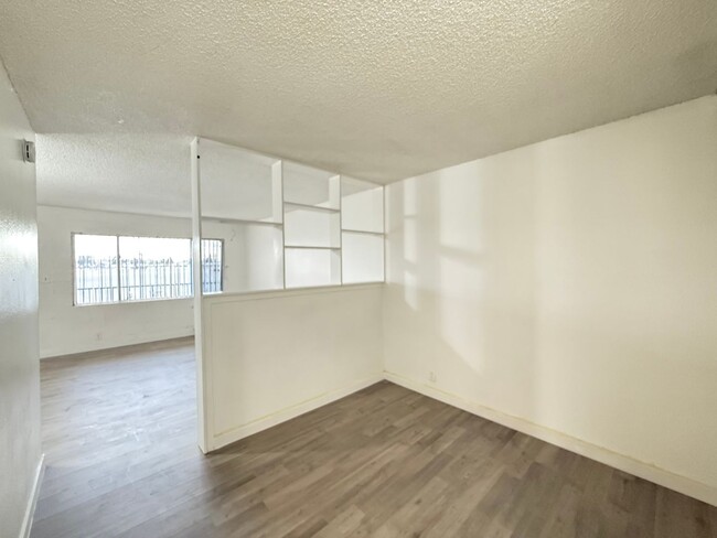 Foto del edificio - Convenient Studio Across from UNLV!