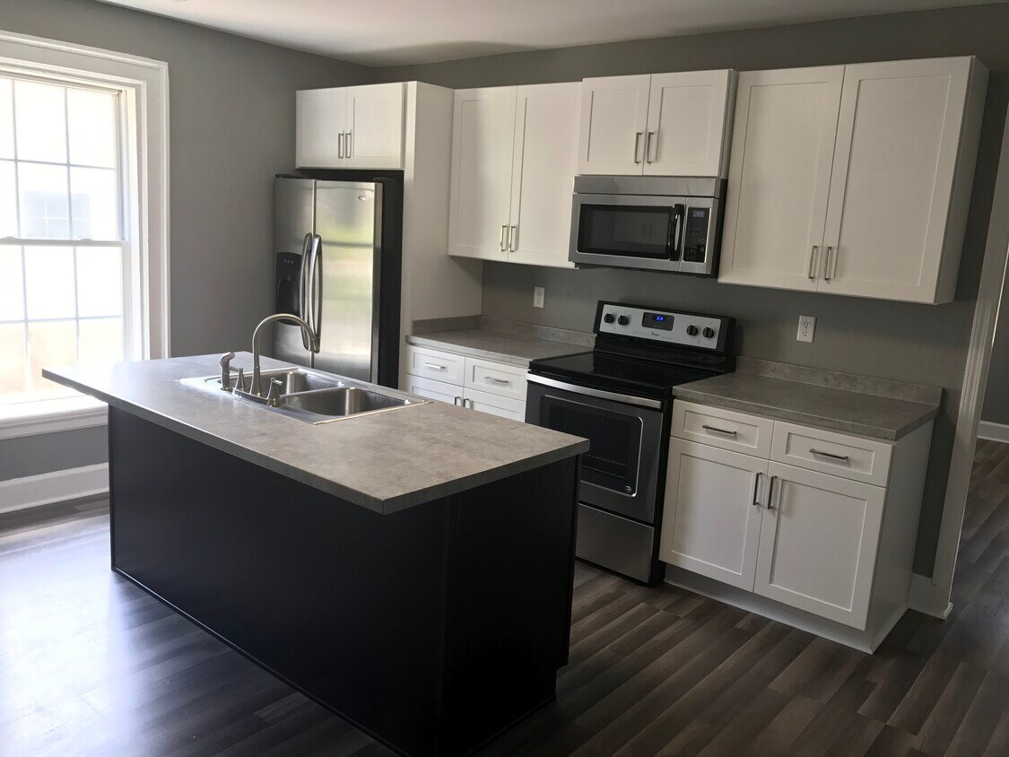 Foto principal - 304 Stewart St