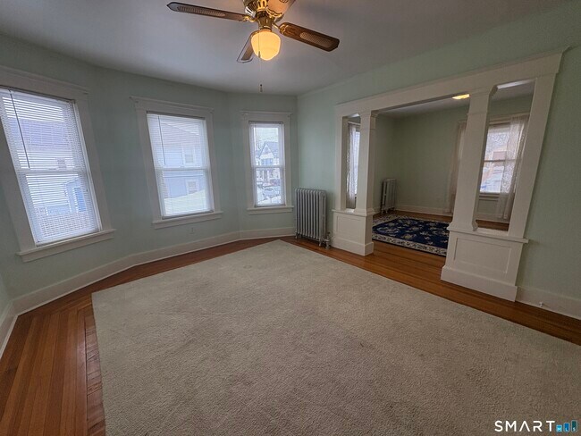 Foto del edificio - 119 Squire St