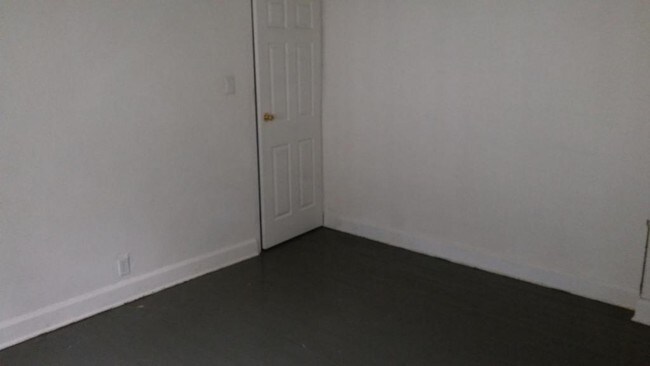 Building Photo - 1407 N Kealing Ave