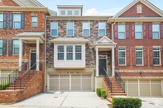 Building Photo - 2550 Sibley Dr