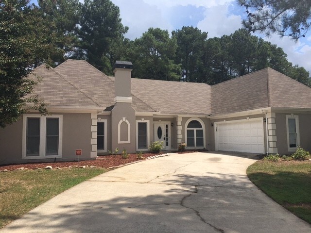 Primary Photo - 3032 Chesterfield Court