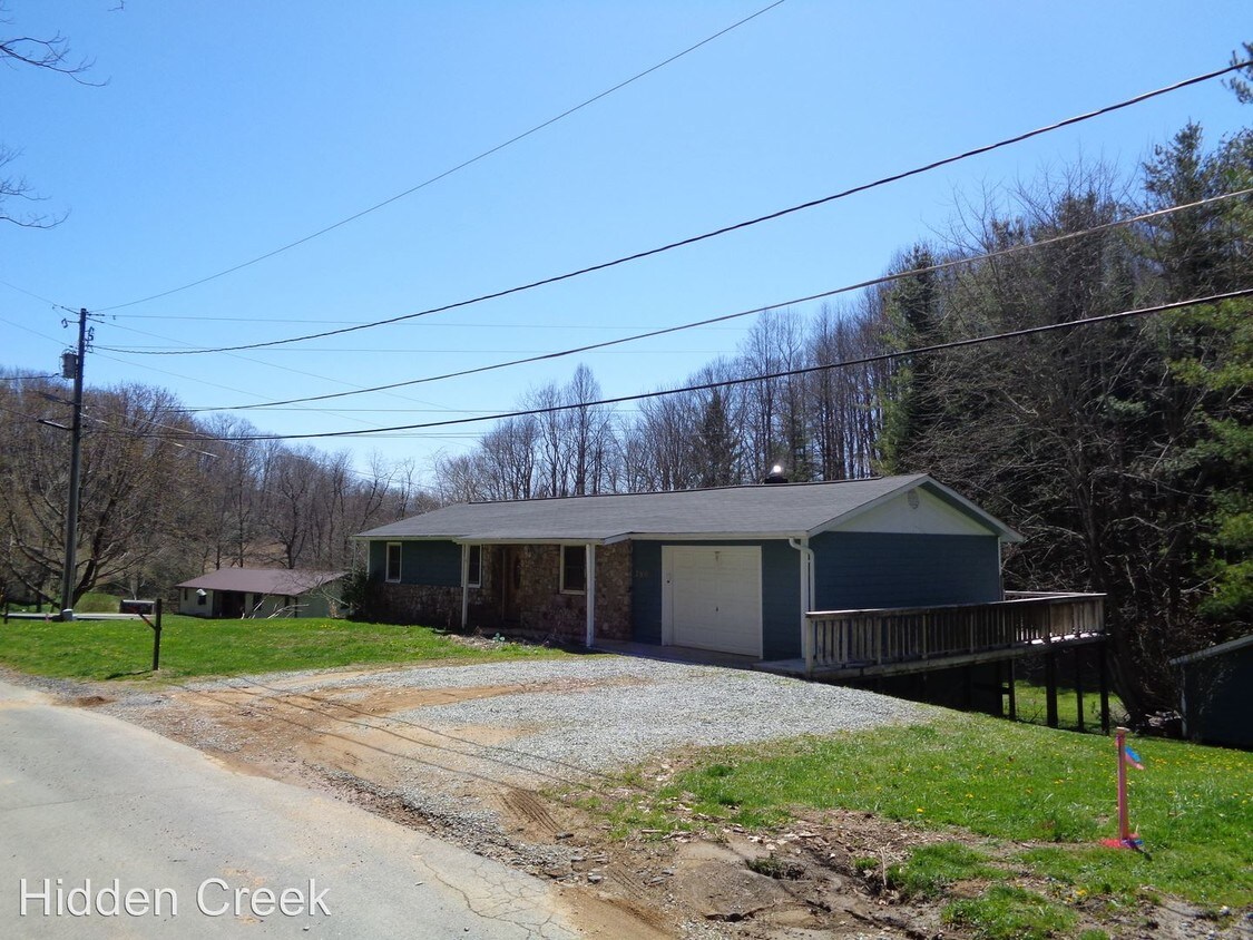 Primary Photo - 290 Hodges Valley Rd