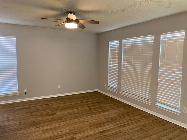 Building Photo - 4627 Hawk Meadow Dr