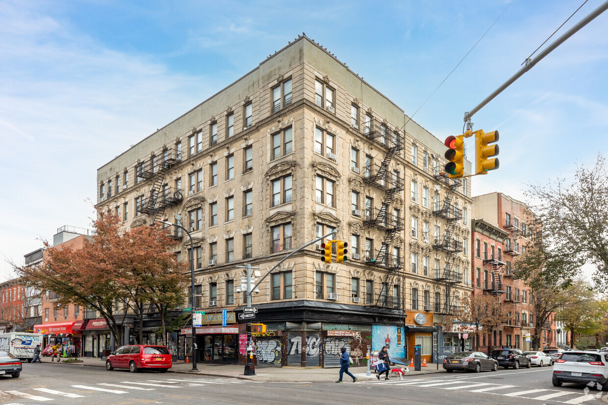 239 S 3rd St, Brooklyn, NY 11211 - Apartments In Brooklyn, NY ...