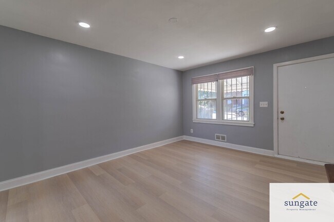 Foto del edificio - 105 Upmanor Rd