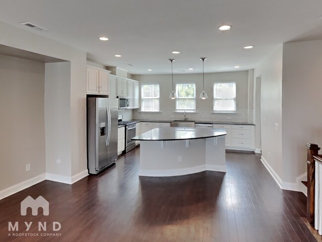 Foto del edificio - 2543 Statesville Ave