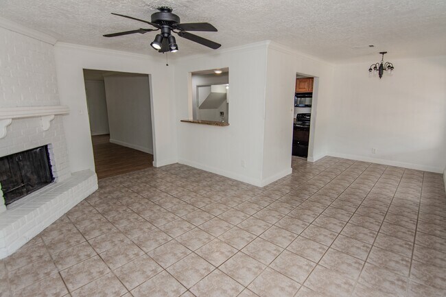 Foto del edificio - 20335 Fieldtree Dr