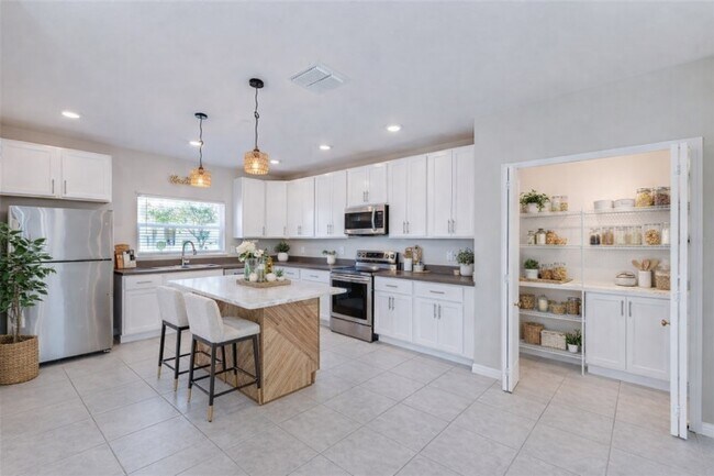 Building Photo - 4778 Coral Castle Dr.