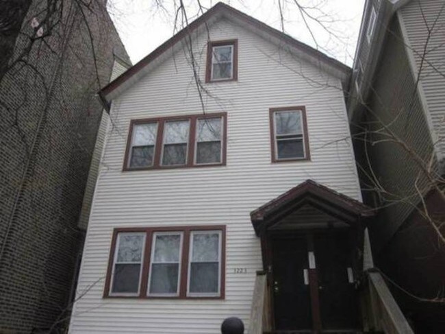 Foto del edificio - 3223 N Wilton Ave