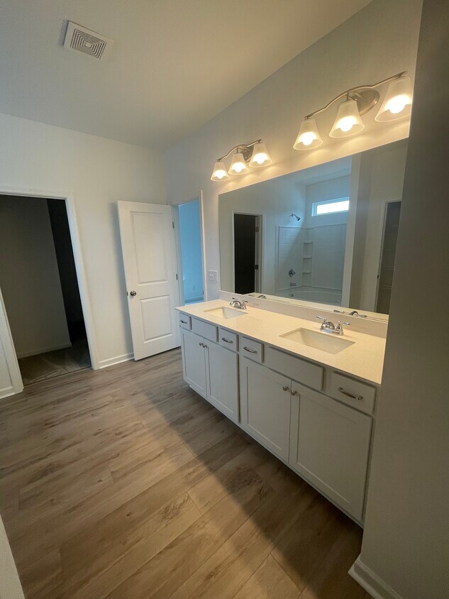 Foto del edificio - 523 Morgan Meadows Way