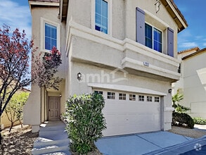 Building Photo - 9511 Milkweed Canyon Ave