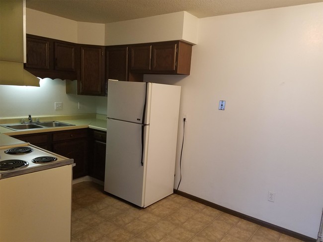 Building Photo - 2507 Royal Dr