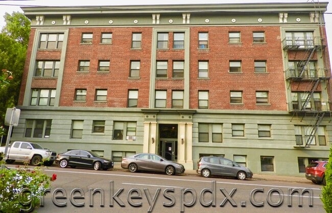 Photo - 1631 NW Everett Street Apartment