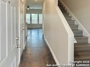 Foto del edificio - 6938 Crestway Rd