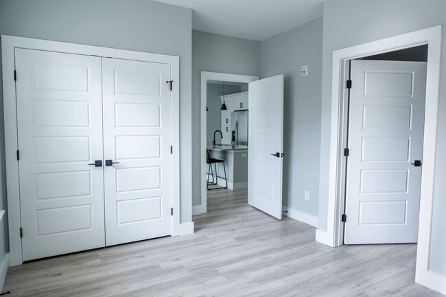 Interior Photo - Tryon Flats – Modern Student Living Near NC State