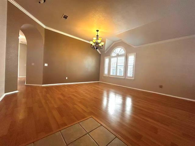 Foto del edificio - 4420 Lansbury Ln