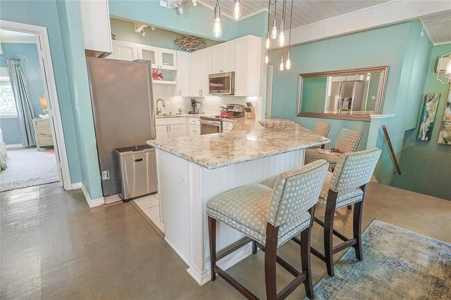 Building Photo - 2611 Avenue Q