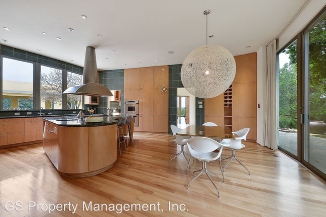 Building Photo - 5 br, 4.5 bath House - 14455 Pike Road