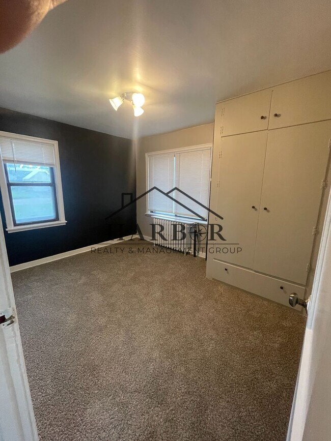 Foto del edificio - 806 15th St NE