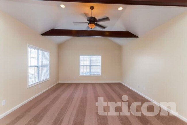 Foto del edificio - 7016 Penbrook Dr