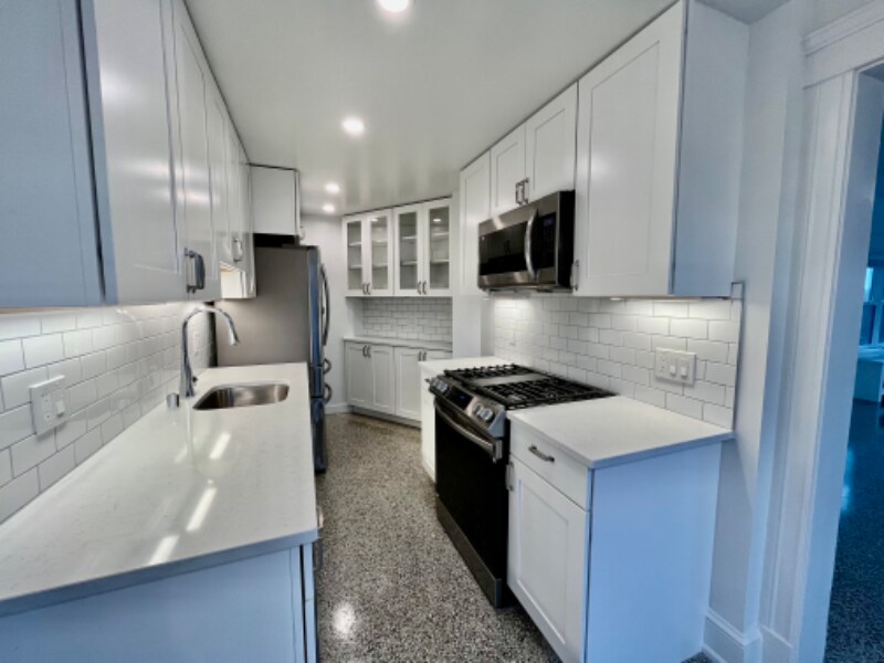 1224 N Prospect Ave Unit 5M, Milwaukee, WI 53202 Room for Rent in Milwaukee, WI