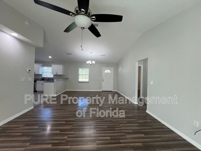 Foto del edificio - 21 Cypress Loop