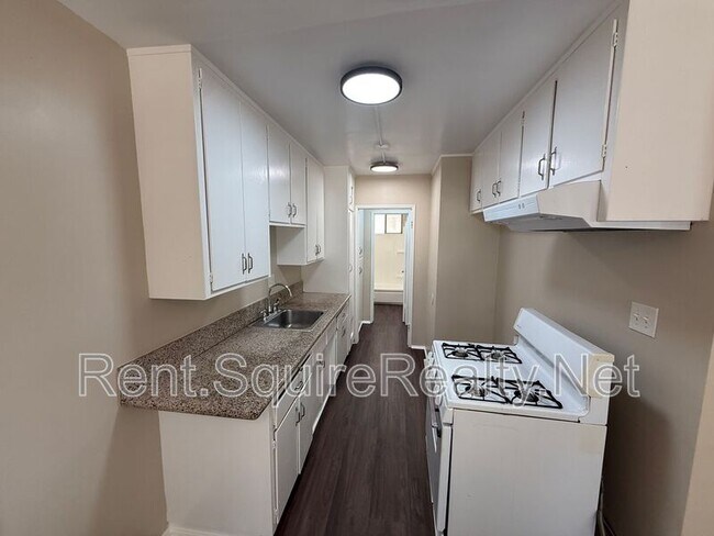 Foto del edificio - 414 N San Gabriel Ave