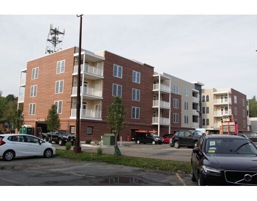 Building Photo - 978 Worcester St