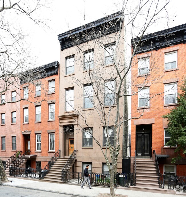 Building Photo - 279 Sackett St