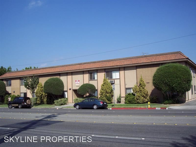 Primary Photo - 17818 Woodruff Ave
