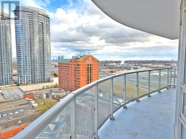 Building Photo - 2033 Kennedy Rd