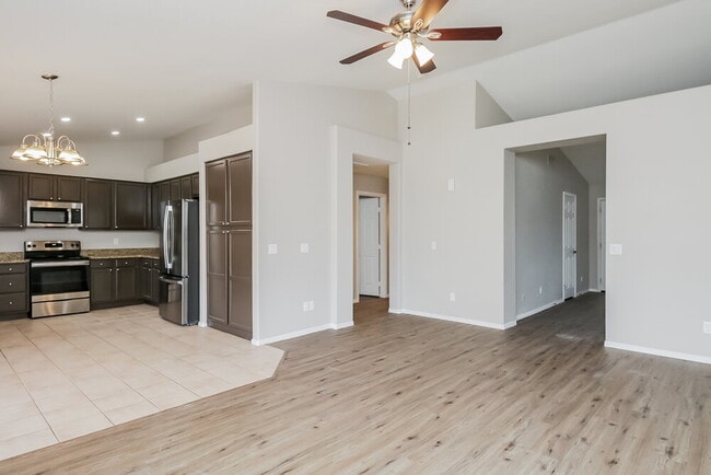 Building Photo - 6351 E Regina St