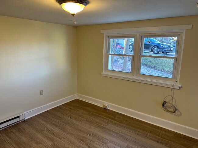 Building Photo - 30 Ridgeway Ter