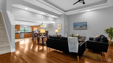 Building Photo - 14545 Damai Ln