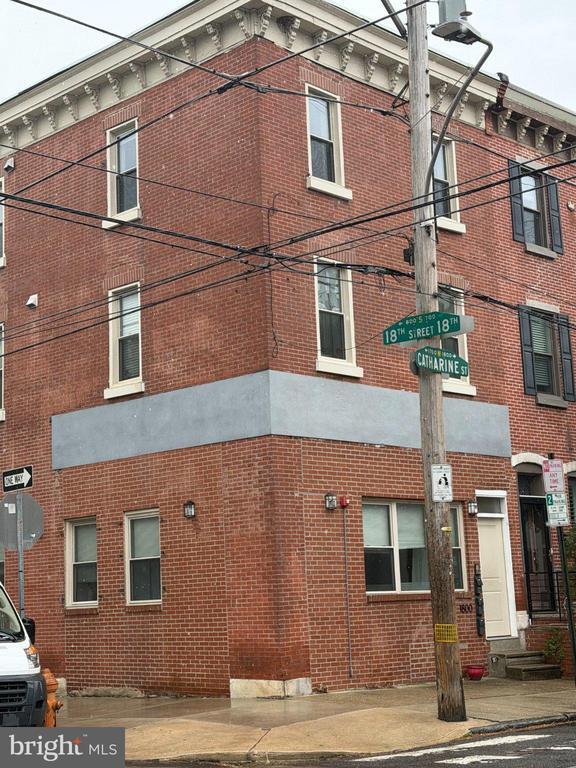 Foto del edificio - 1800 Catharine St