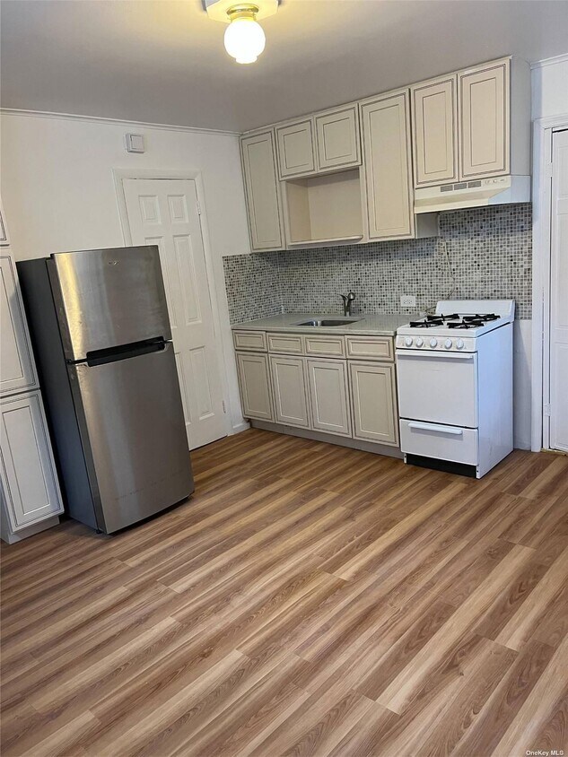 1963619650 50th Ave, Queens, NY 11365 House for Rent in Queens, NY